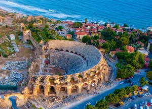 Side Antik Kenti: Akdeniz’in Tarihi Mirası