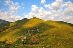Gito Yaylası – Rize: Bulutların Üzerinde Bir Karadeniz Masalı 🌿☁️