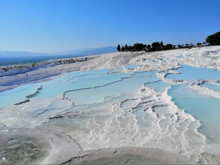 Pamukkale Travertenleri – Beyaz Cennetin İzinde