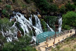 Tomara Şelalesi Tabiat Parkı – Gümüşhane’nin Doğal Güzelliği